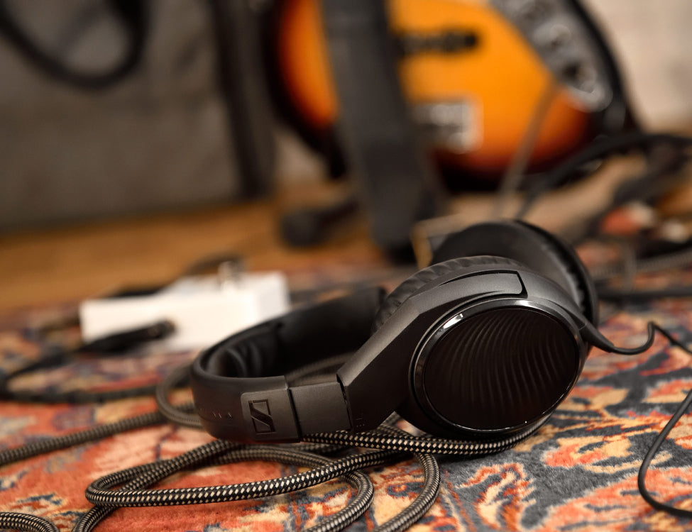 SENNHEISER HD200 PRO