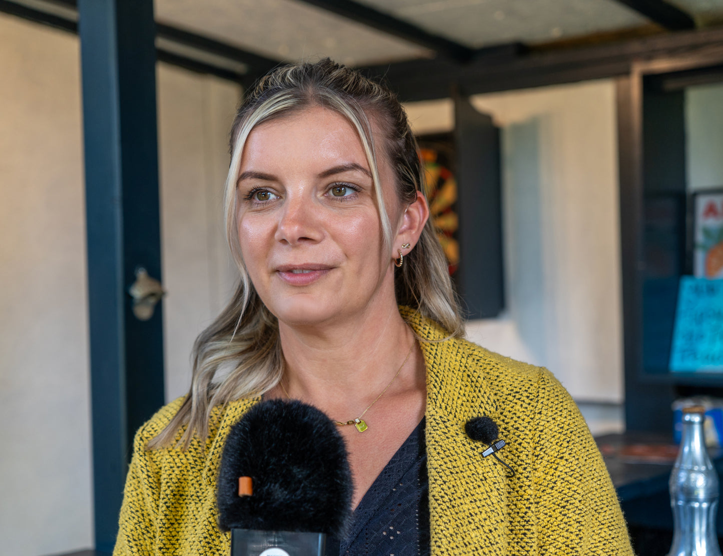 BUBBLEBEE INDUSTRIES The Sidekick 3 Broadcast in-ear monitor, mono, curly, long cable