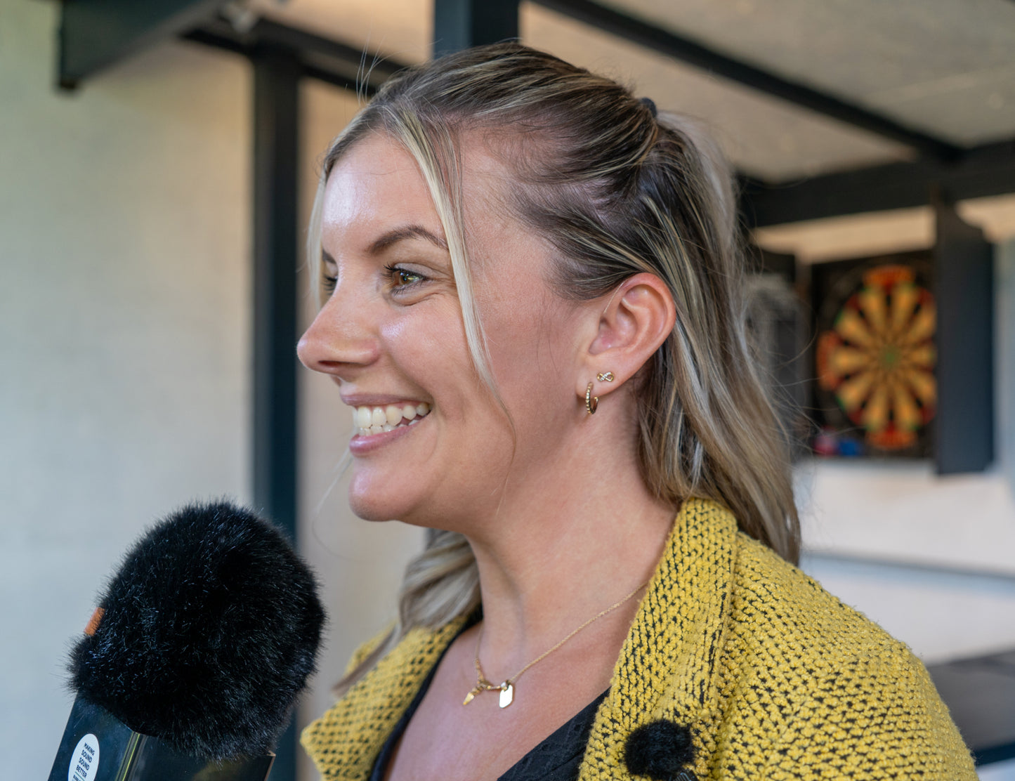 BUBBLEBEE INDUSTRIES The Sidekick 3 Broadcast in-ear monitor, mono, curly cable