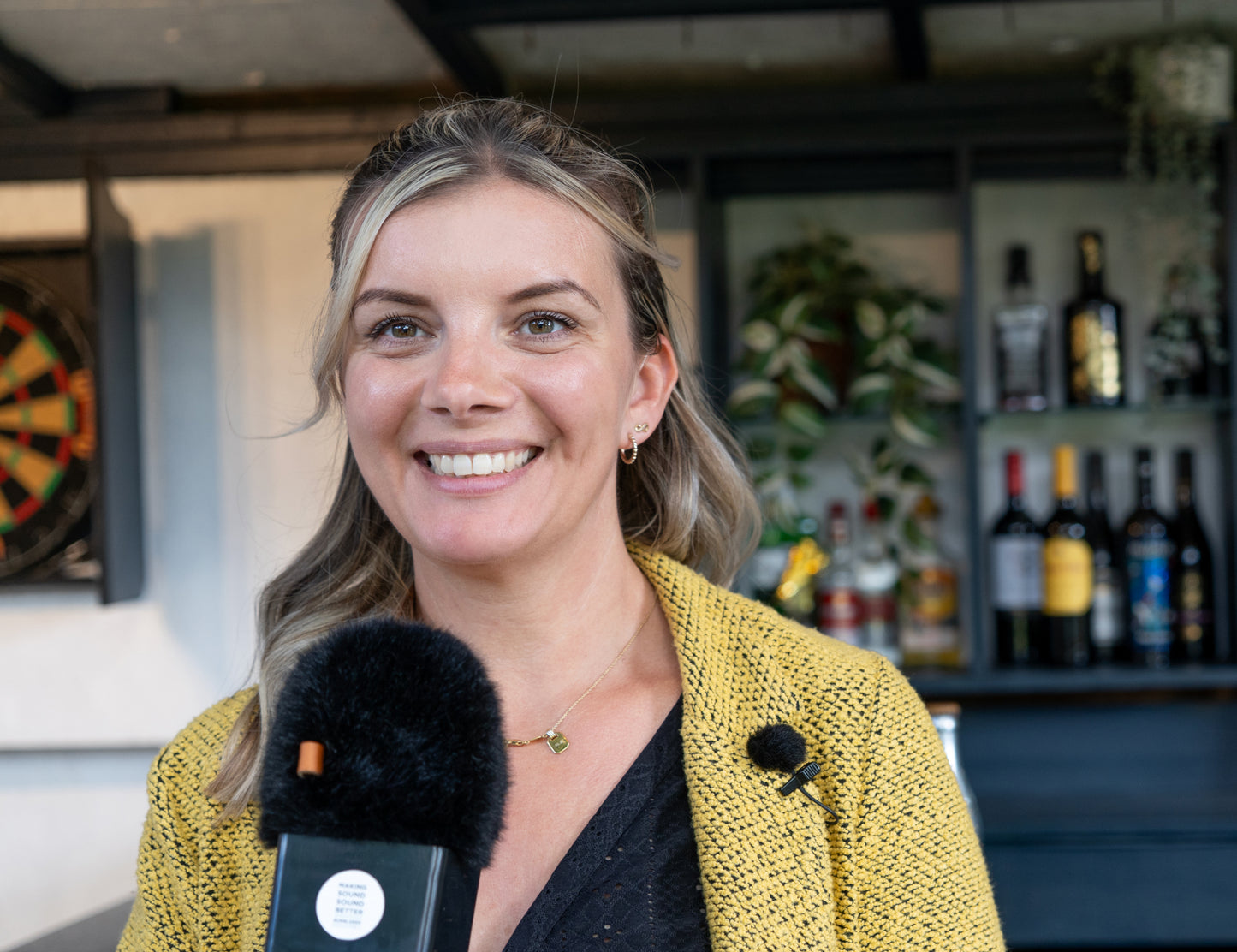 BUBBLEBEE INDUSTRIES The Sidekick 3 Broadcast in-ear monitor, mono, curly cable