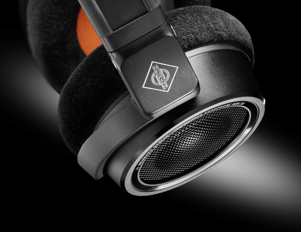 NEUMANN NDH30 black