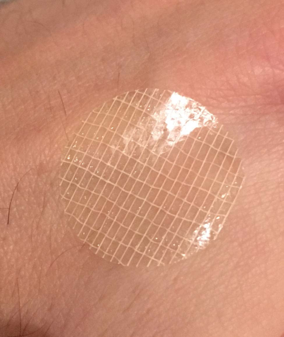 URSA STRAPS sticky circles, very